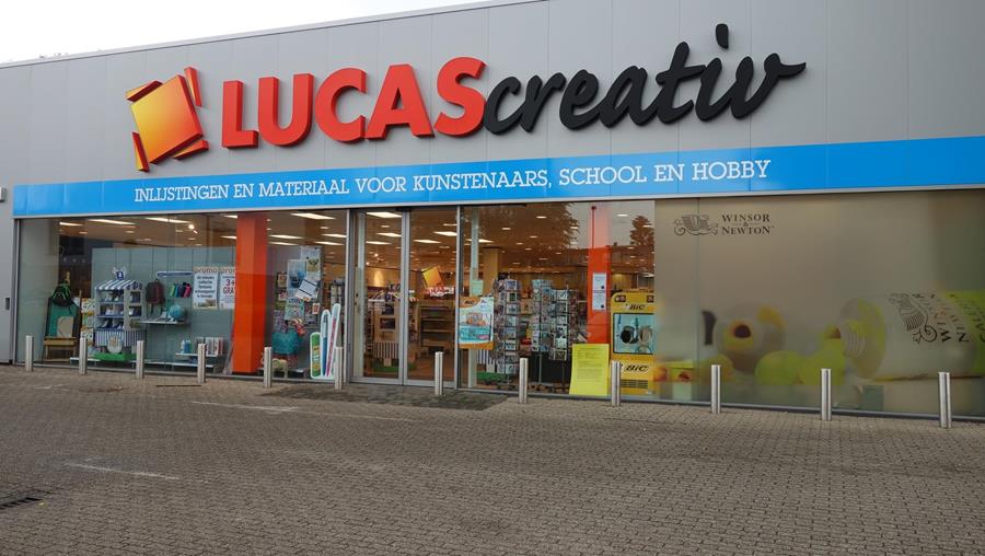 Vernieuwde winkel in Merksem is schot in de roos