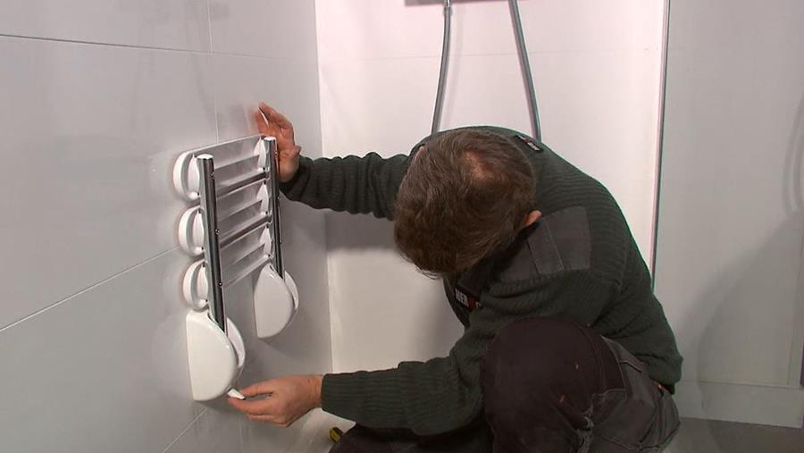 Comment installer un équipement de douche adapté?