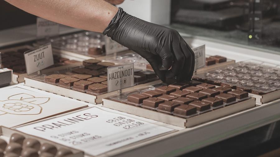 Chocolatier met prijswinnend degustatiesalon