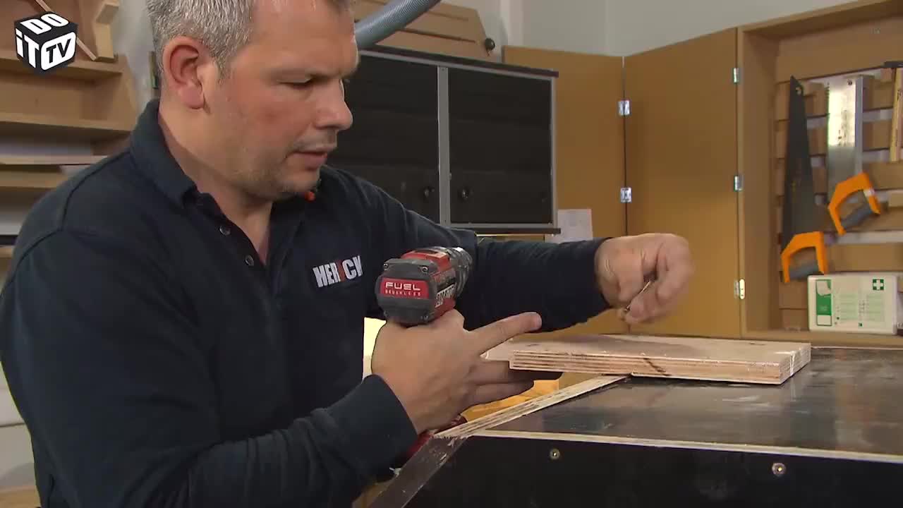 TIP VAN DE WEEK: GEBOGEN PLAAT RECHTTREKKEN