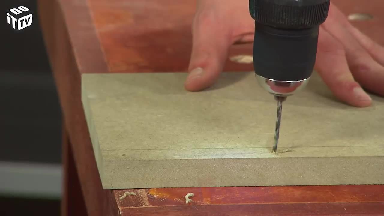 FAITES VOUS-MEME DES TIROIRS D'ARMOIRE