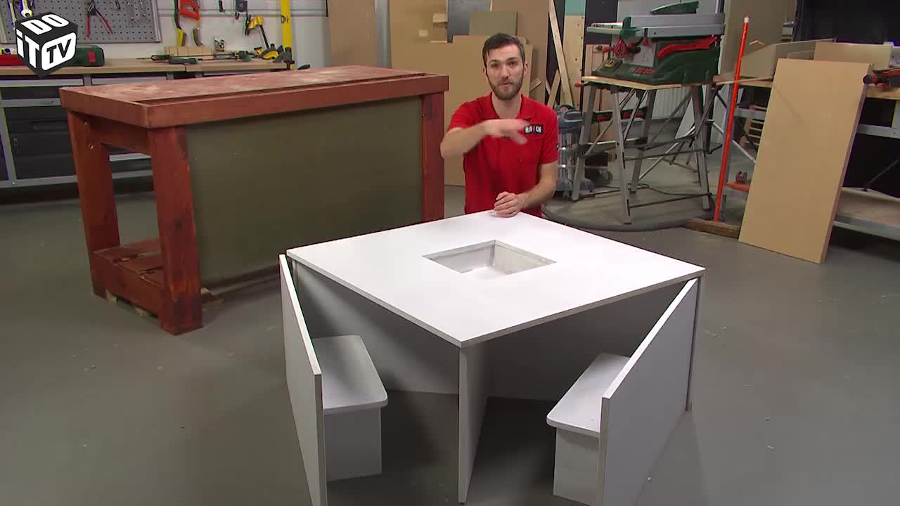 FAITES VOUS-MEME UNE TABLE D'APPOINT EN BOIS