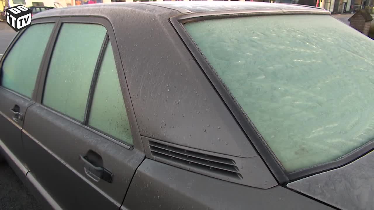 ENLEVER ET PREVENIR LE GIVRE SUR LES VITRES DE VOTRE VOITURE