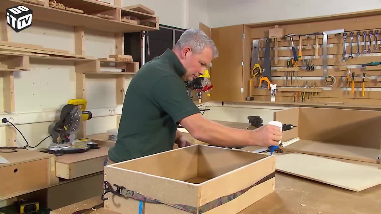 Une porte-gamelle et une commode en une pièce (partie 1)