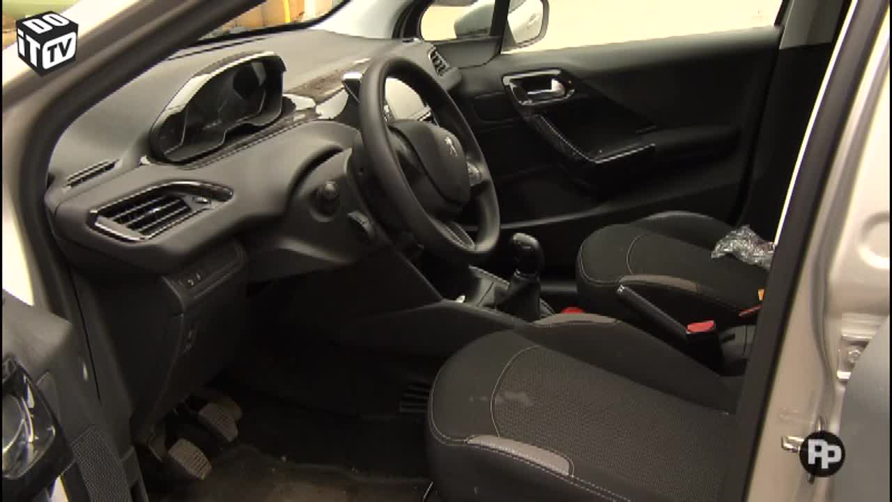 Comment nettoyer l'intérieur de votre voiture?